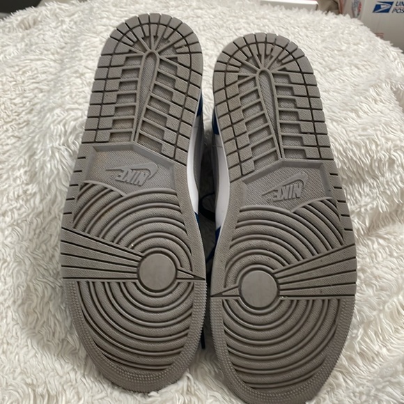 Nike Jordan 1 Low True Blue Cement Size Mens 9 US - Picture 7 of 7